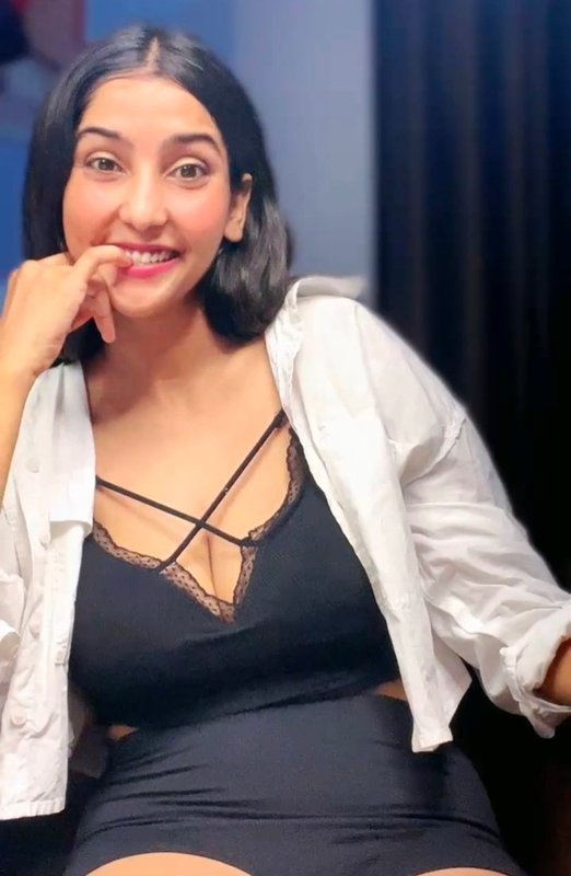 Beautiful Tanuja Kaur Nude Tango 12Min+ Live Showing Boobs & Ass with Full Face Clear Audio Video+Pics 💦
